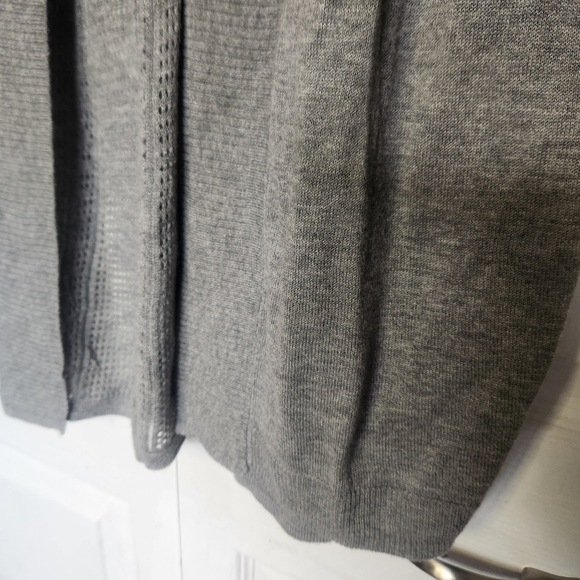 Torrid Boho gray Pointelle Knit open front cardigan with open split back Size - Picture 7 of 13